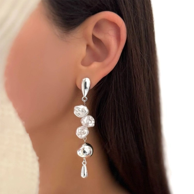 Baroque Pearl Drop Earrings 02