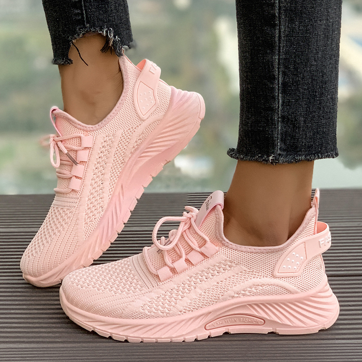 Women Mesh Breathable Sneakers