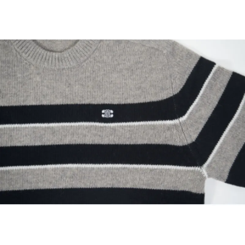 TRIOMPHE CREW NECK SWEATER IN STRIPED WOOL LIGHT REY/BLACK