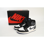 AIr Jordan 1 “Blue Moon”