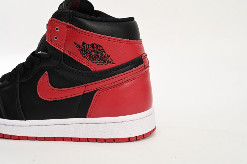 Air Jordan 1 High 'Banned'