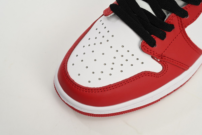 Air Jordan 1 High OG “Chicago