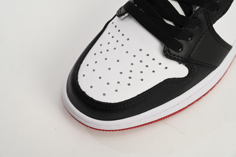 Air Jordan 1 OG High 'Black Toe'