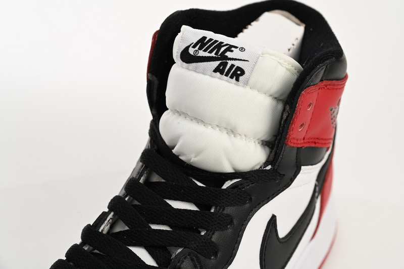 Air Jordan 1 OG High 'Black Toe'