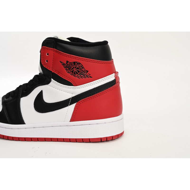 Air Jordan 1 OG High 'Black Toe'