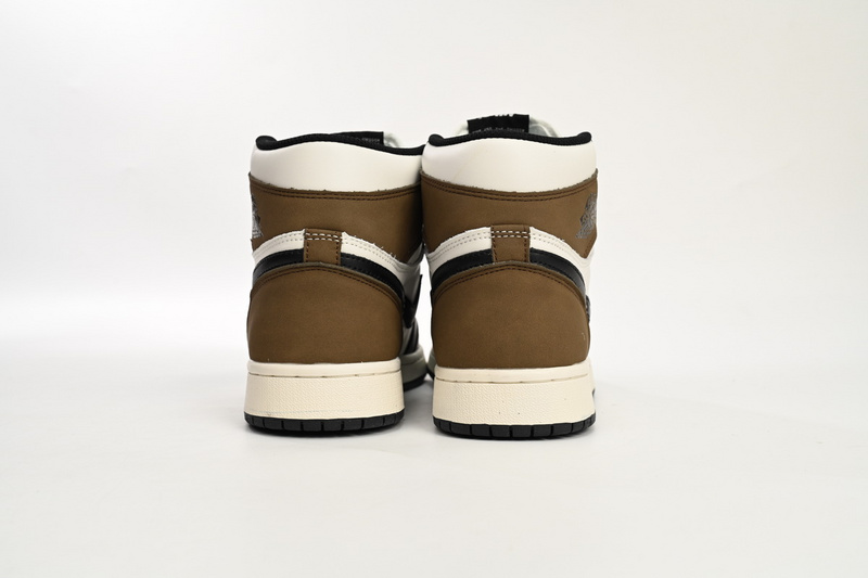 Air Jordan 1 Retro High OG Dark Mocha