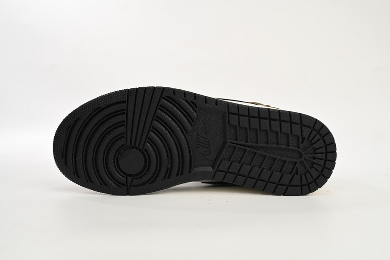 Air Jordan 1 Retro High OG Dark Mocha