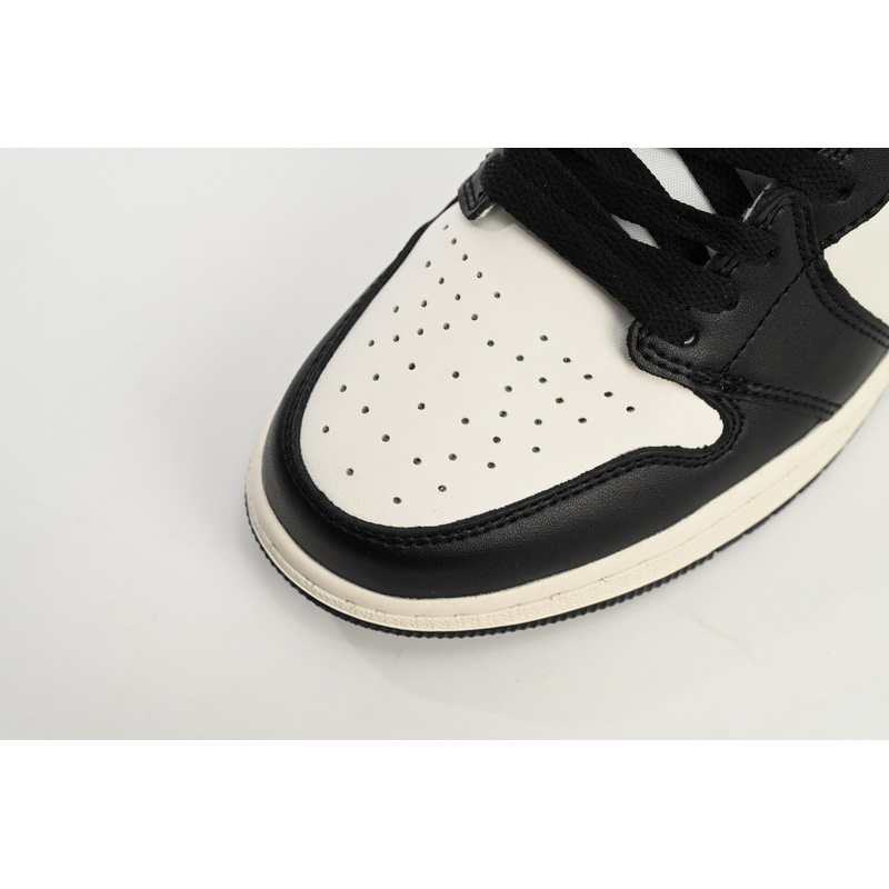 Air Jordan 1 Retro High OG Dark Mocha
