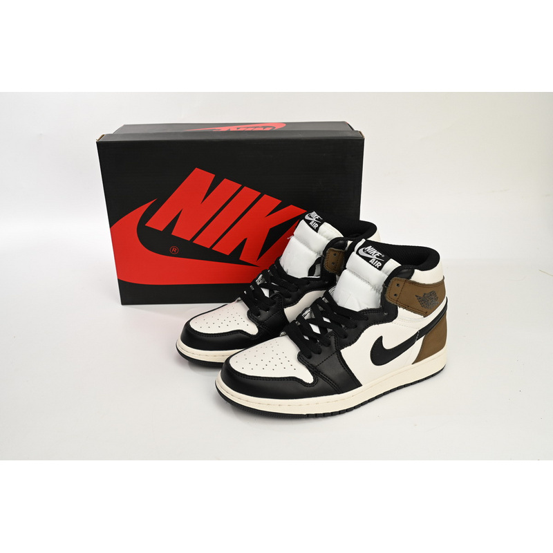 Air Jordan 1 Retro High OG Dark Mocha