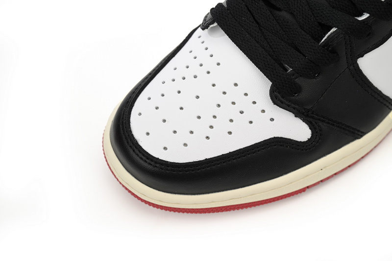 AIR JORDAN 1 RETRO HIGH OG "TRACK RED"