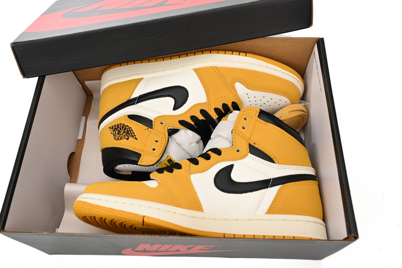  Air Jordan 1 High OG “Yellow Ochre”