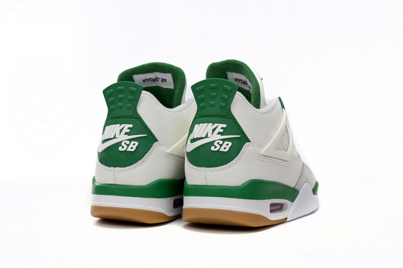 A1  Batch  Nike SB x Air Jordan 4 “Pine Green”Calaite