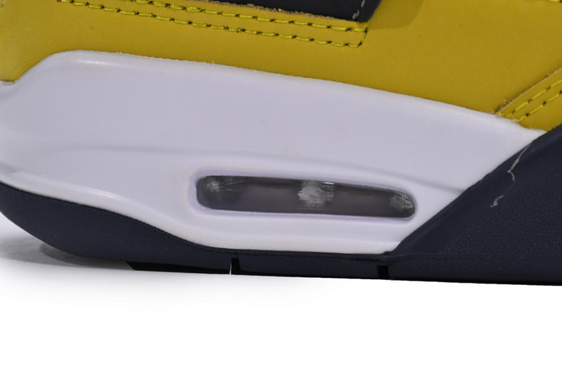 A1  Batch Air Jordan 4 Retro LS Lightni