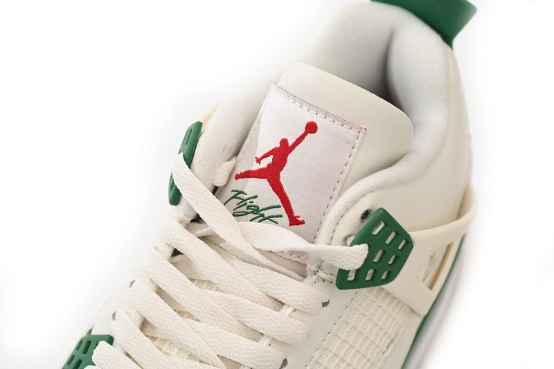 OG Batch Nike SB x Air Jordan 4 “Pine Green”Calaite