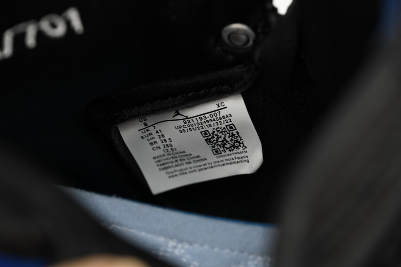 XH Air Jordan 1 Satin “Royal”