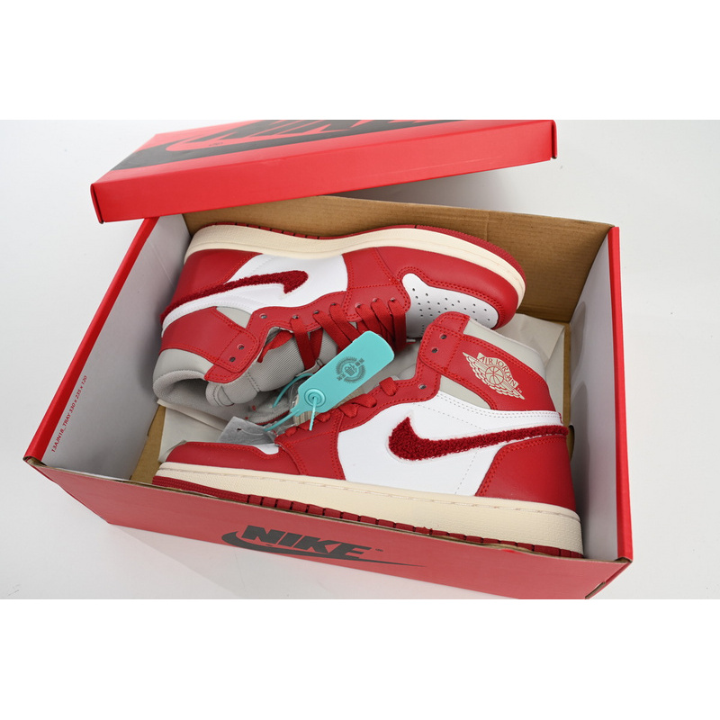XH Air Jordan 1 High OG WMNS “Chenille”