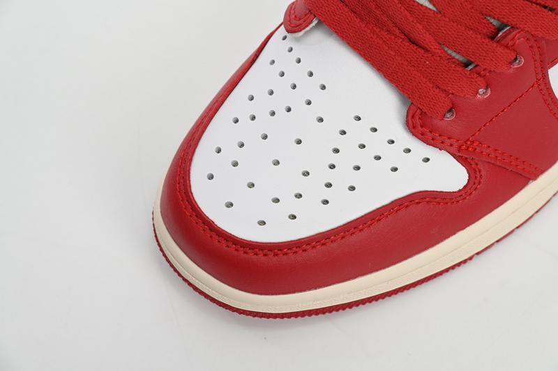 XH Air Jordan 1 High OG WMNS “Chenille”