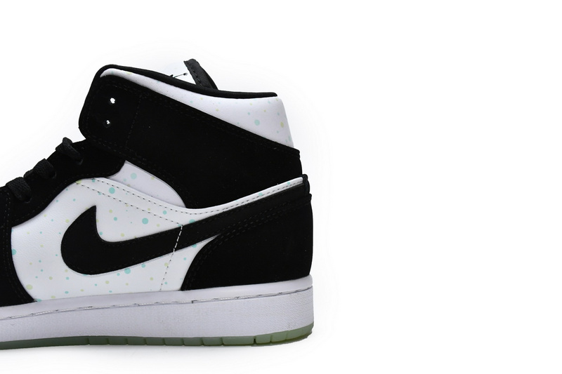 MID Air Jordan 1 Mid GS White Black Teal Tint