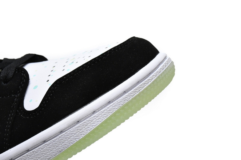 MID Air Jordan 1 Mid GS White Black Teal Tint