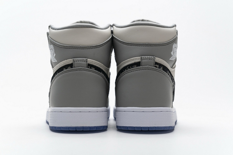 XH Dior x Air Jordan 1 High OG