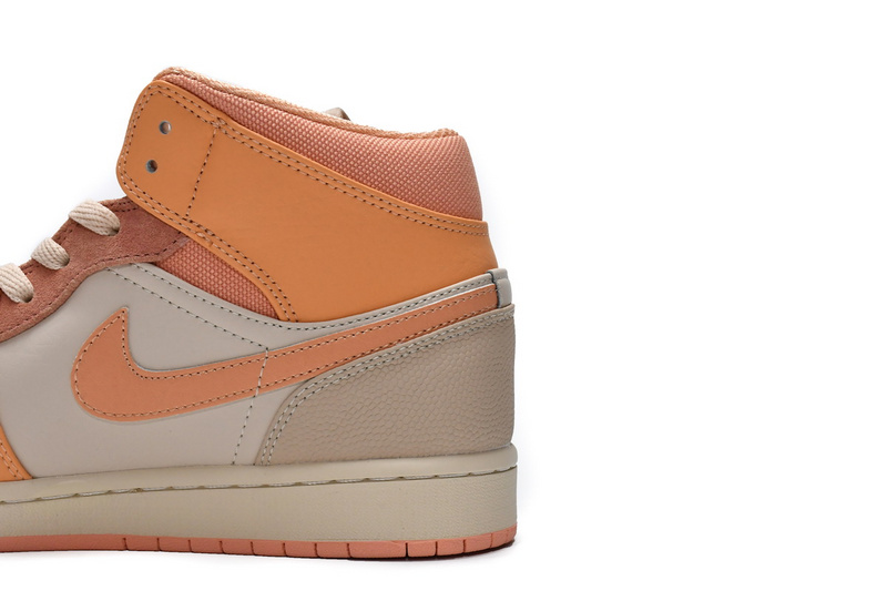 MID Air Jordan 1 Mid Apricot Orange