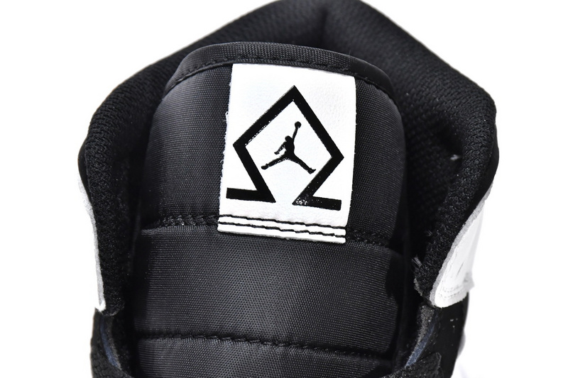 MID Air Jordan 1 Mid Diamond Shorts