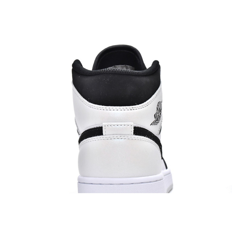 MID Air Jordan 1 Mid Diamond Shorts