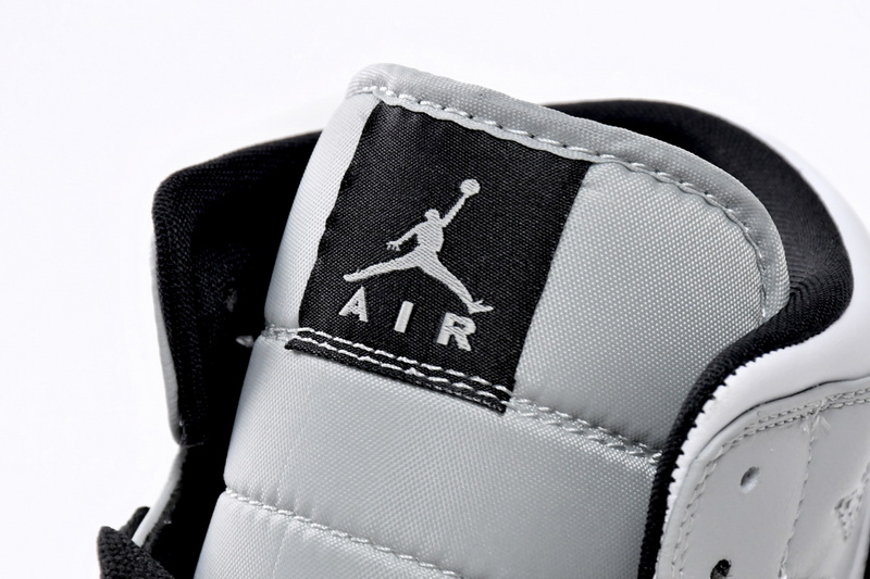 MID Air Jordan 1 Mid Light Smoke Grey 554724-092