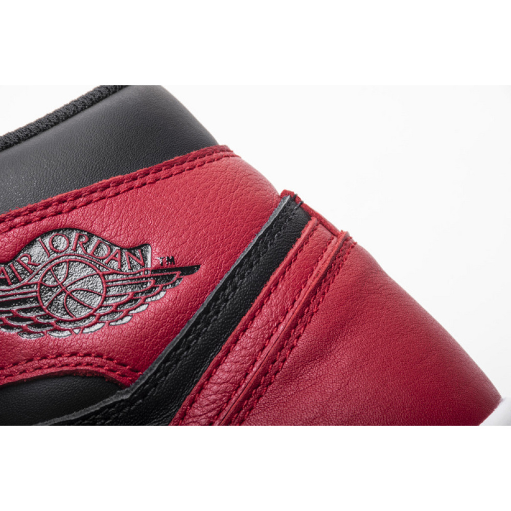 XH Air Jordan 1 High 'Banned' 