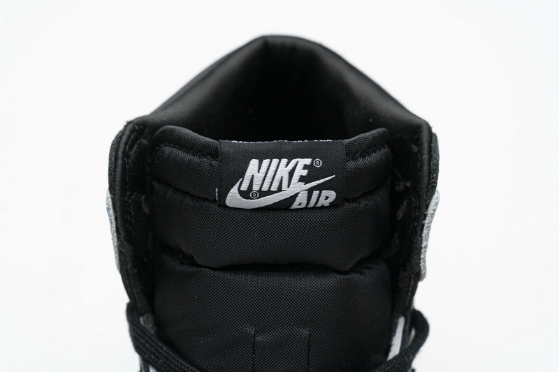 XH Air Jordan 1 High “Silver Toe”