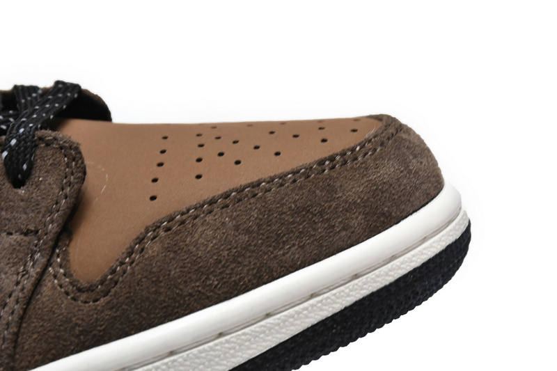 MID Air Jordan 1 Mid SE Dark Chocolate