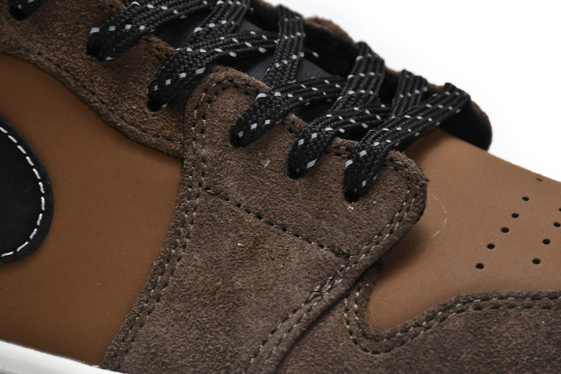 MID Air Jordan 1 Mid SE Dark Chocolate