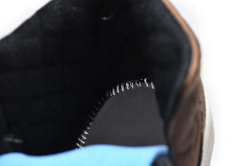 MID Air Jordan 1 Mid SE Dark Chocolate