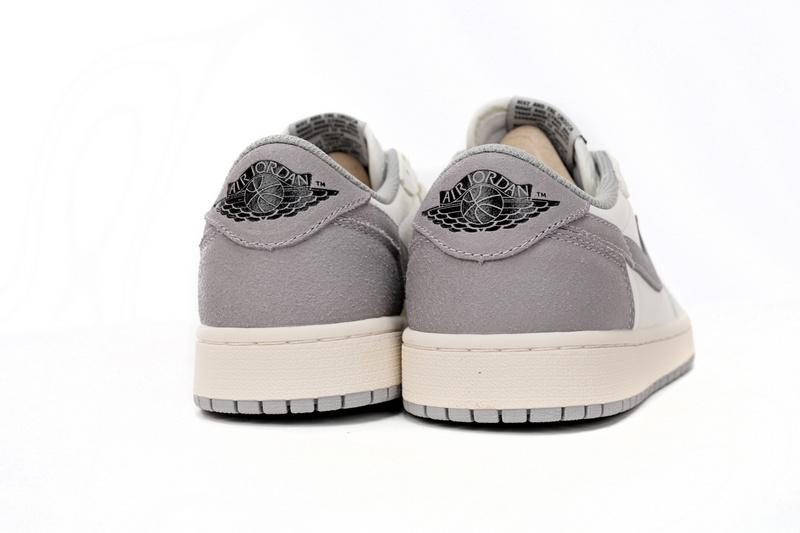 XH  Air Jordan 1 Low “Atmosphere Grey”