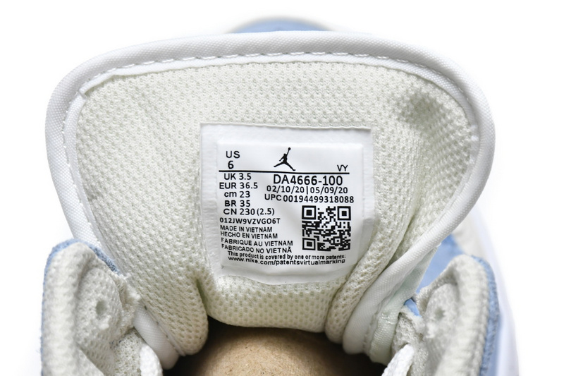 MID Air Jordan 1 Mid SE Sail Light Blue