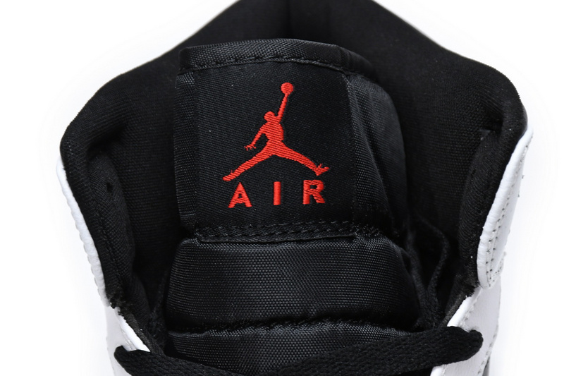 MID Air Jordan 1 Mid Chile Red