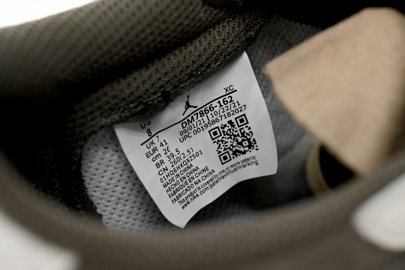 XH Travis Scott x Air Jordan 1 Low Reverse Mocha