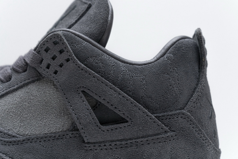 Q4 Batch KAWS X Air Jordan 4 Retro