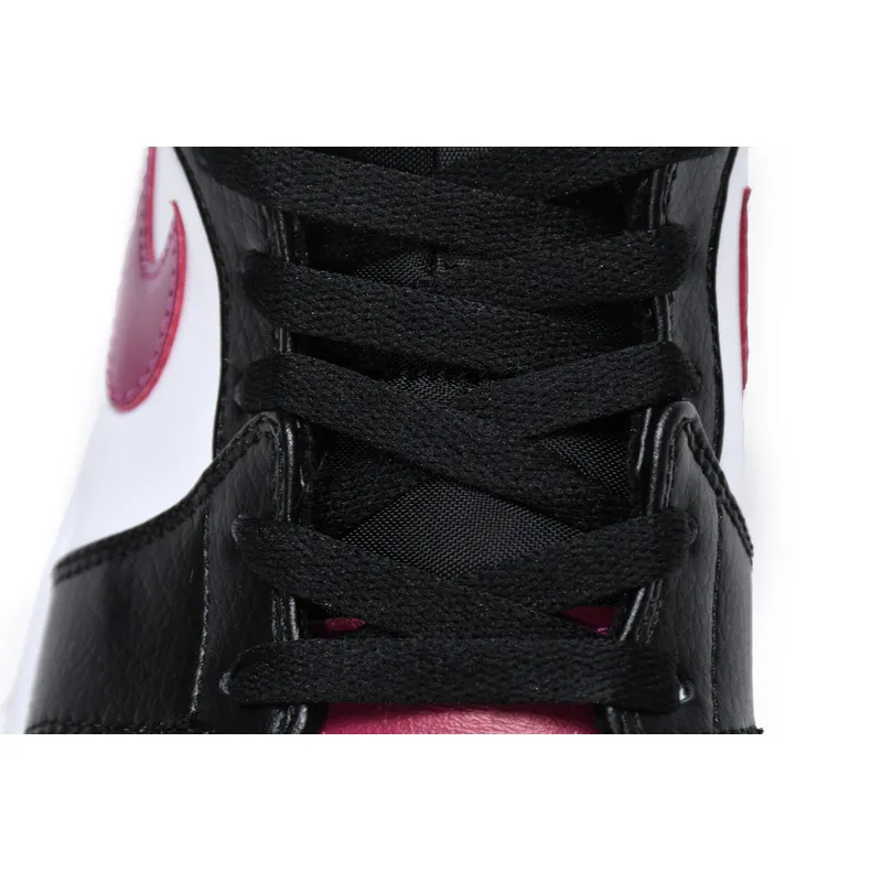 MID Air Jordan 1 Mid Bred Toe