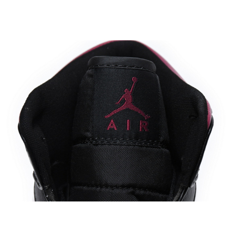 MID Air Jordan 1 Mid Bred Toe