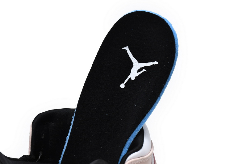 MID Air Jordan 1 Mid Crimson Tint