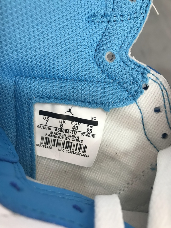  PRO   Air Jordan 1 Retro UNC