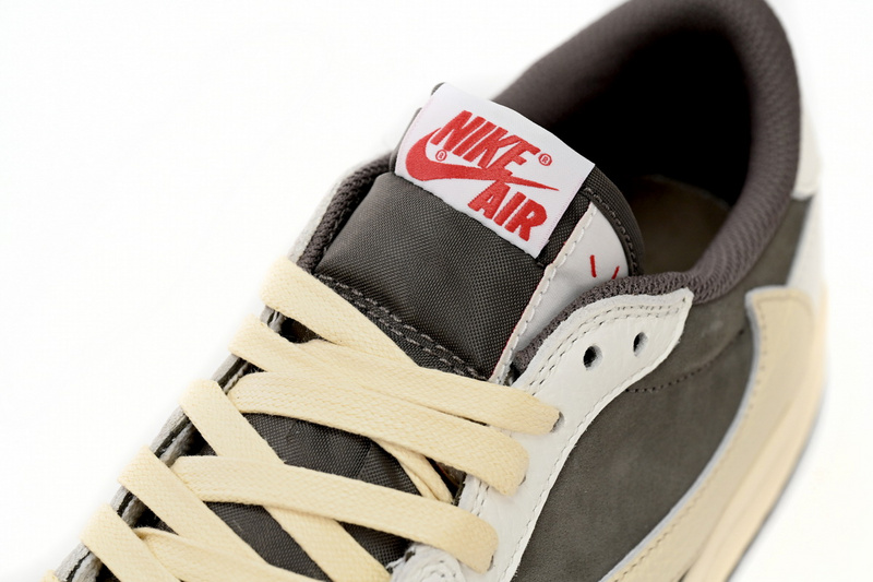 🔥 Travis Scott x Air Jordan 1 Low OG Reverse Mocha”