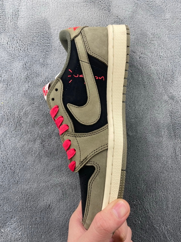  PROTravis Scott x Air Jordan 1 Low Dark Green
