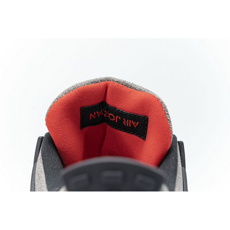Q4 BatchAir Jordan 4 Retro Taupe Haze