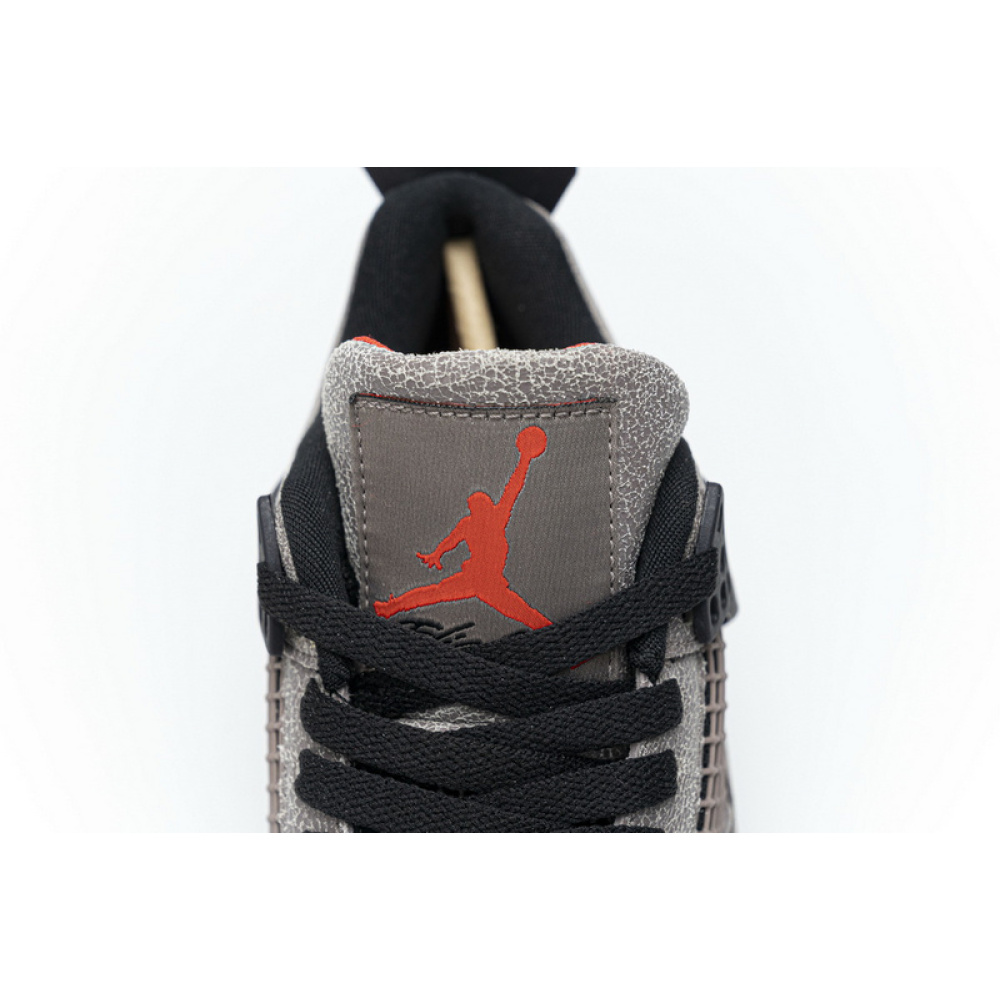 Q4 BatchAir Jordan 4 Retro Taupe Haze