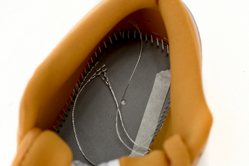 XH Travis Scott x Air Jordan 1 Low Grayish Yellow