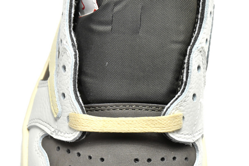 DB Travis Scott x Air Jordan 1 Low OG Reverse Mocha