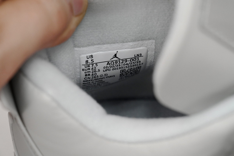 DJ Batch Air Jordan 4 WMNS “Frozen Moments”