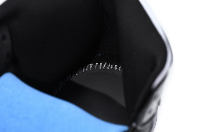 MID Air Jordan 1 Mid SE Black Gold Patent Leather